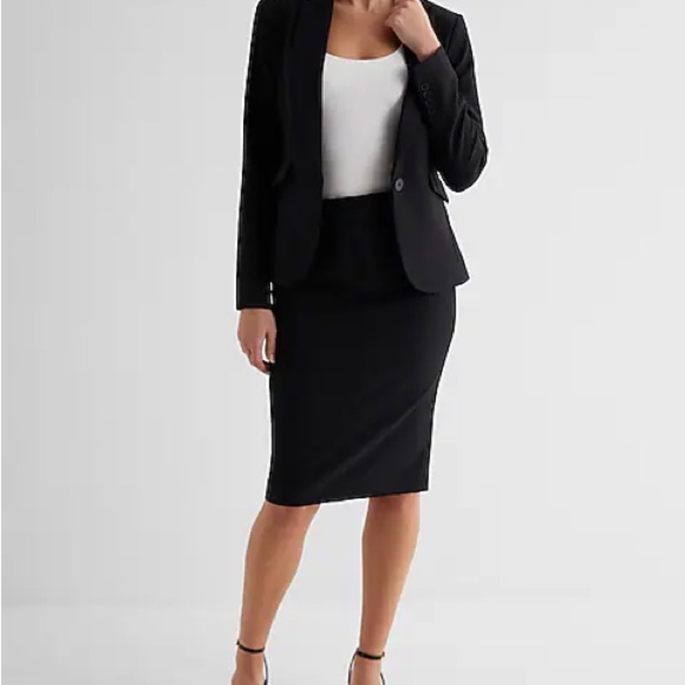 NWT Classic Black Pencil Skirt - Express - Size 12